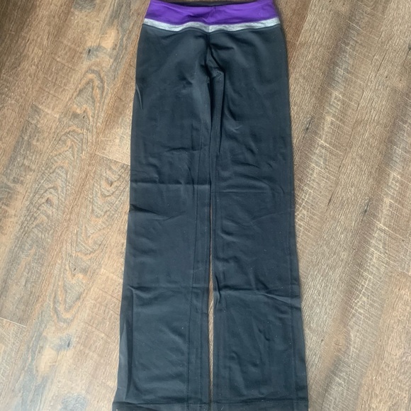 Lululemon wunder under  leggings - luon - size 2 - Picture 4 of 4